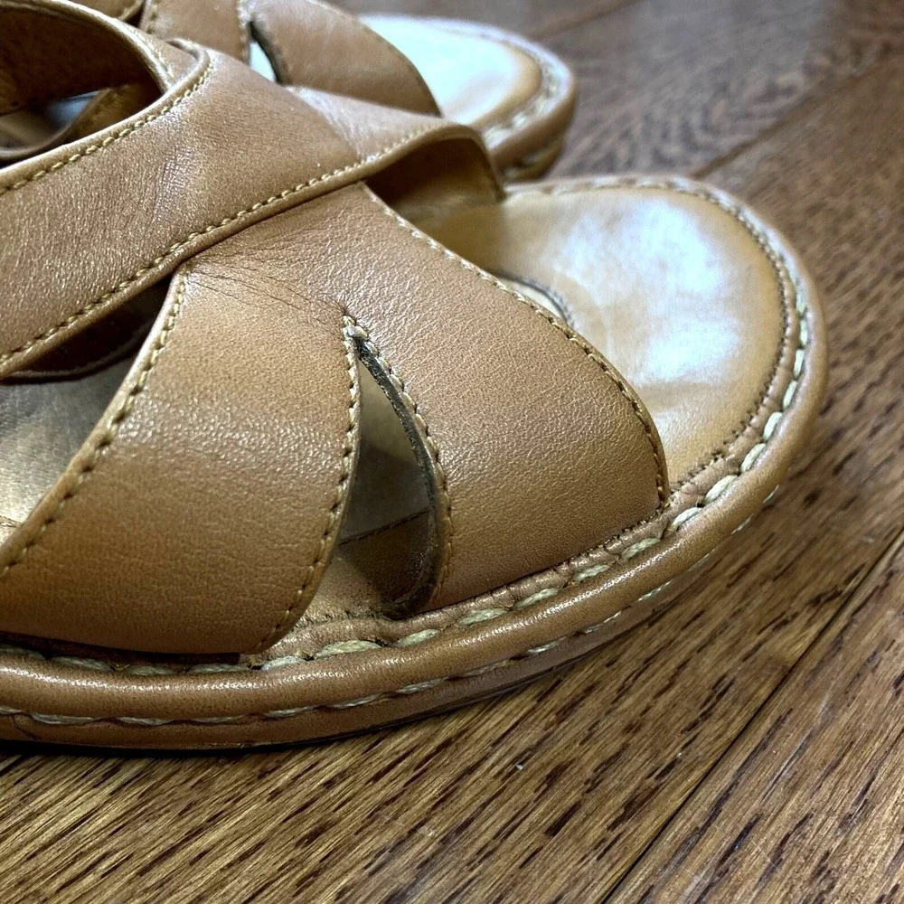 Born Wedge Sandal Womens 8 Tan Brown Leather Slip On 3 inch Heel Slide B8430